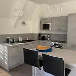 La Presqu'ile 2 Bedrooms With Terrace And Garage * Deauville