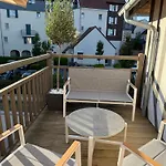 La Presqu'ile 2 Bedrooms With Terrace And Garage * Deauville