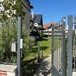 La Presqu'ile 2 Bedrooms With Terrace And Garage * Deauville