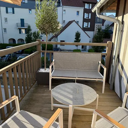 La Presqu'ile 2 Bedrooms With Terrace And Garage * Deauville