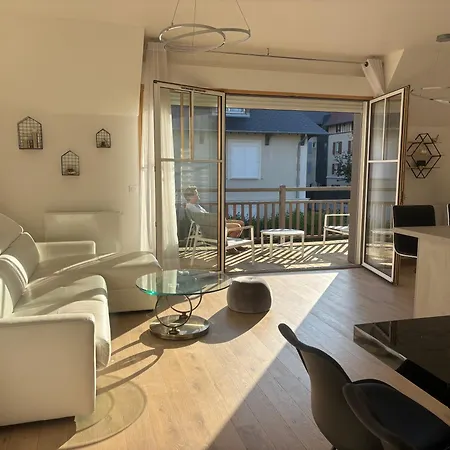 La Presqu'ile 2 Bedrooms With Terrace And Garage