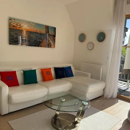 La Presqu'ile 2 Bedrooms With Terrace And Garage Deauville
