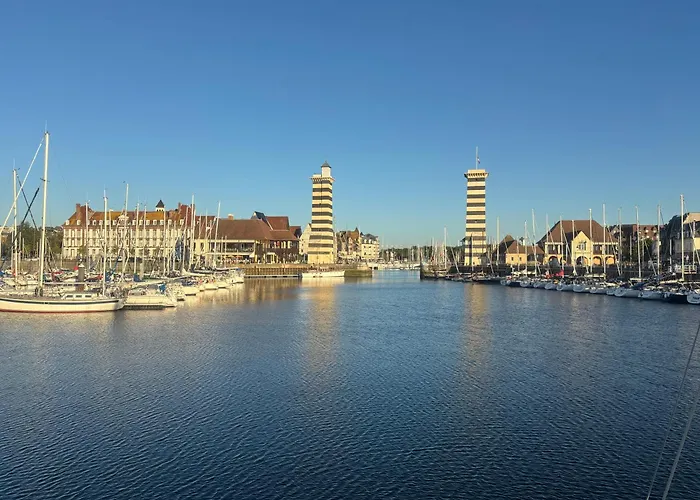 La Presqu'ile 2 Bedrooms With Terrace And Garage Daire Deauville